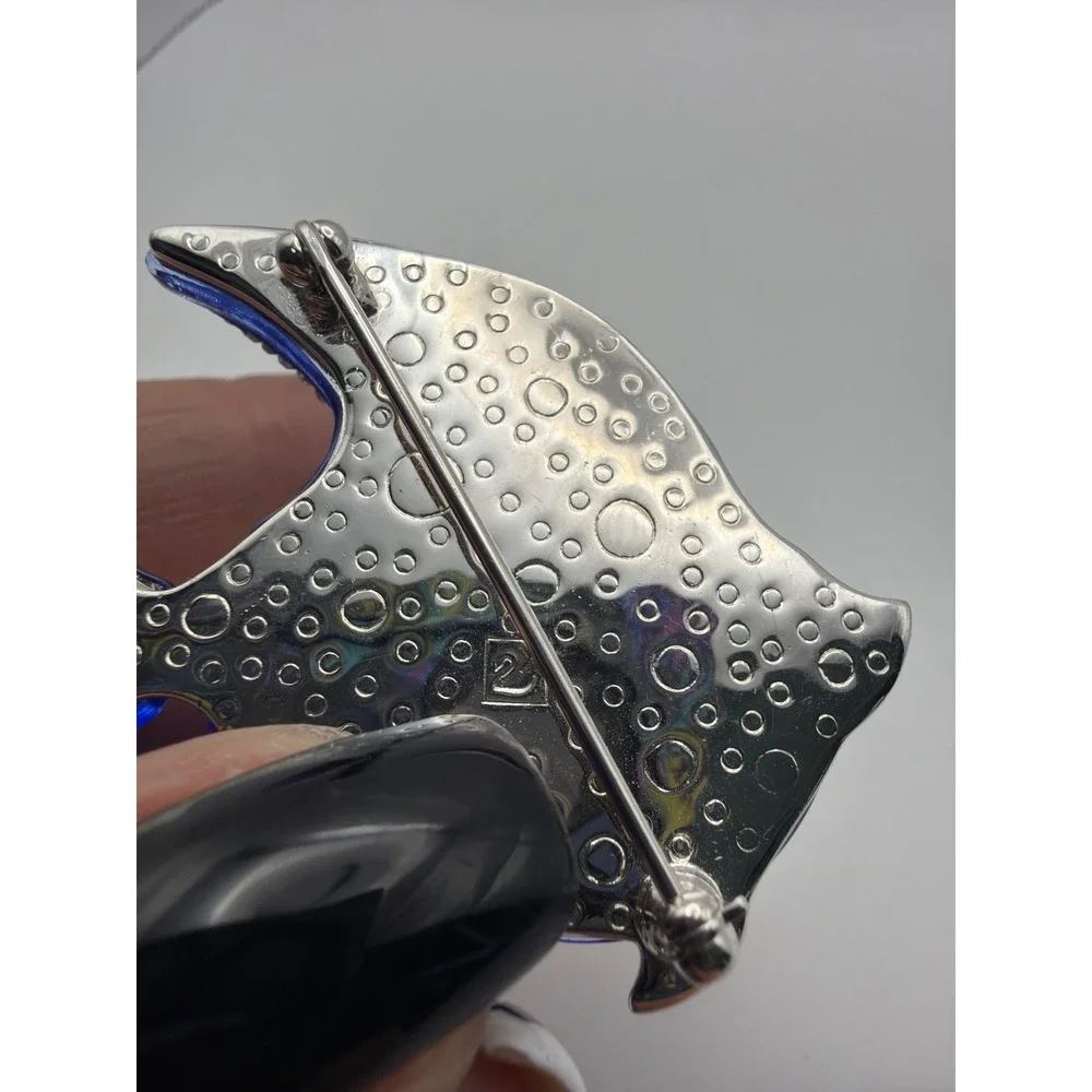 Vintage Swarovski Crystal Colina Exotic Fish Brooch 659350 Sighed Retired